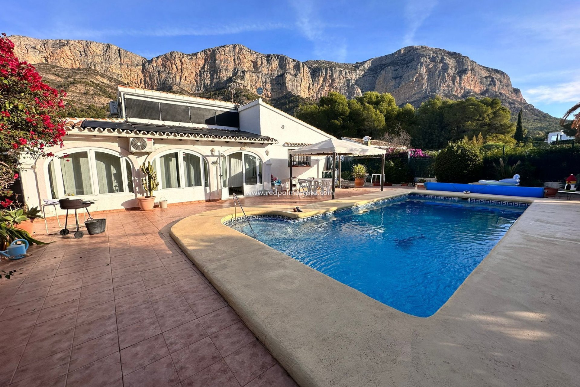 Resale - Detached Villa -
Jávea - Costa Blanca