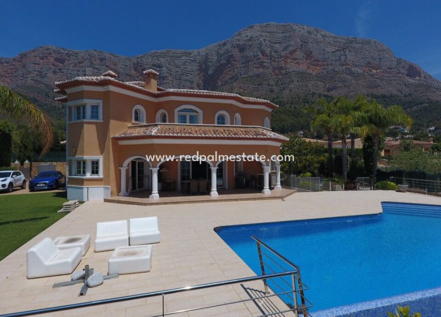 Resale - Detached Villa -
Jávea - Costa Blanca