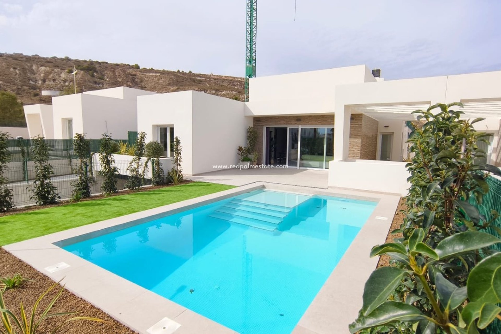 Resale - Detached Villa -
La Finca Golf Resort - Inland