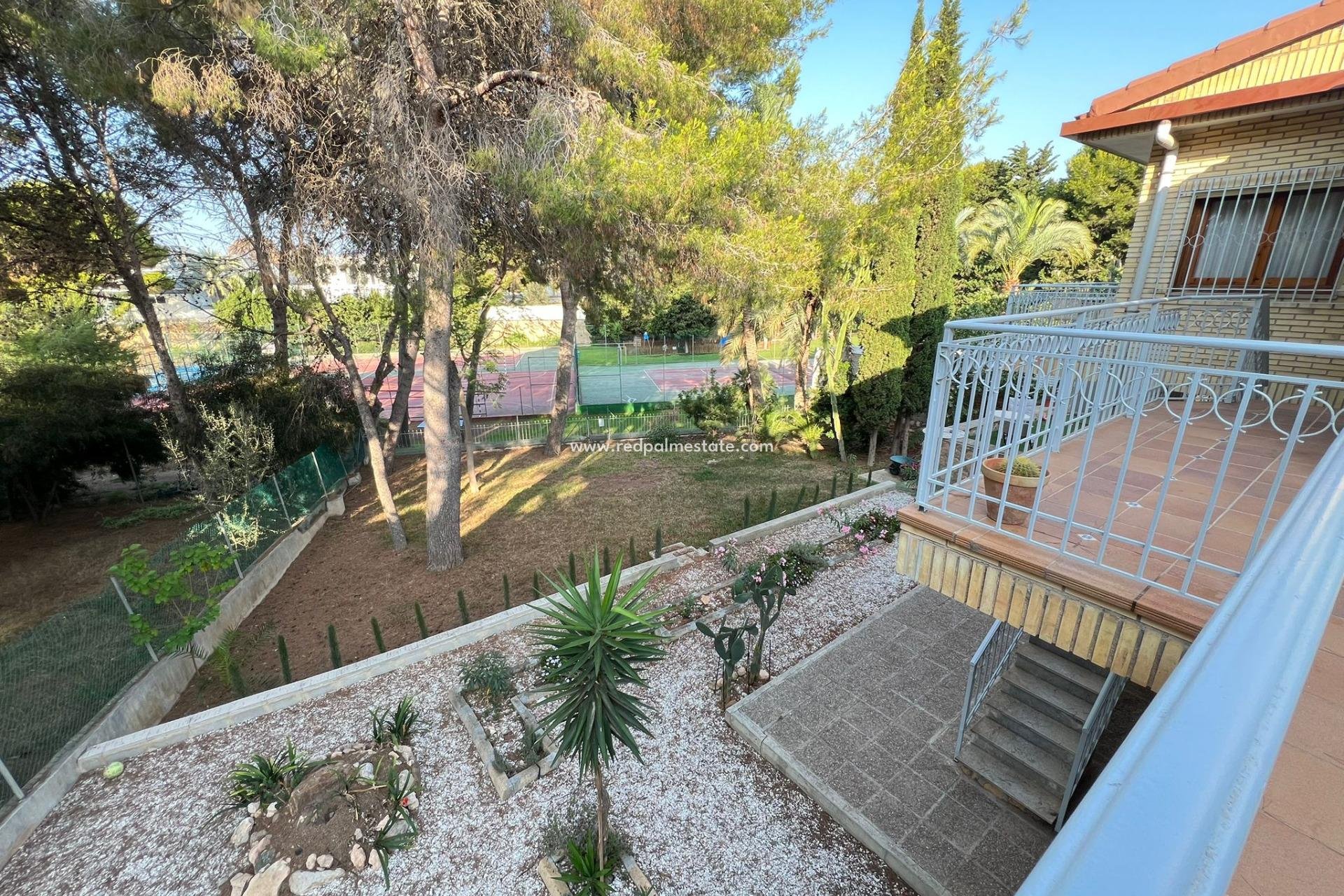 Resale - Detached Villa -
Orihuela Costa - Campoamor