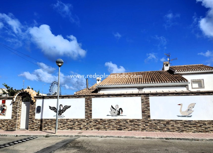 Resale - Detached Villa -
Orihuela Costa - Campoamor