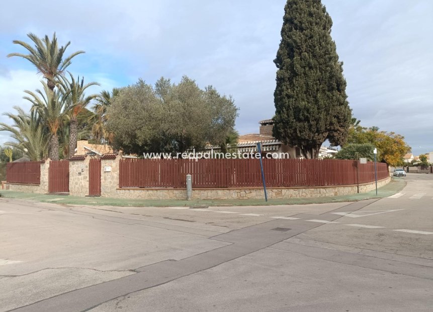 Resale - Detached Villa -
Orihuela Costa - Campoamor