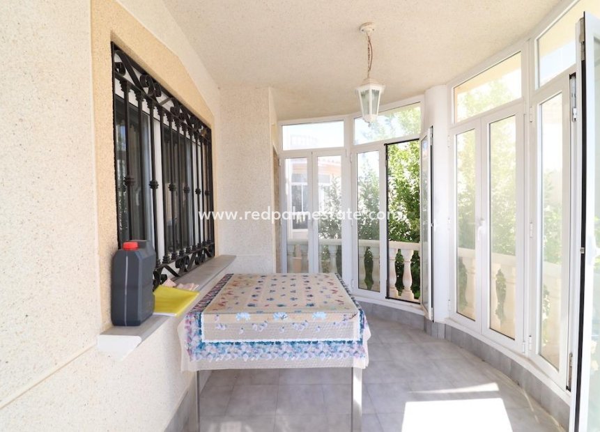 Resale - Detached Villa -
Orihuela Costa - Costa Blanca