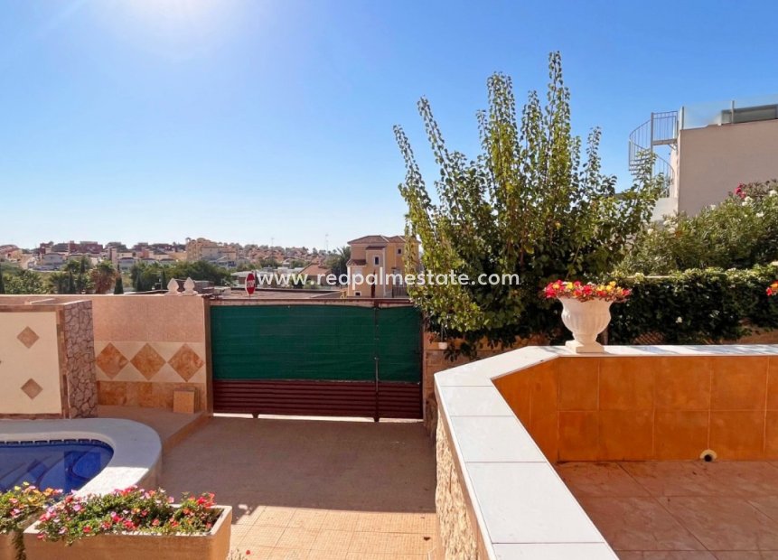 Resale - Detached Villa -
Orihuela Costa - Costa Blanca