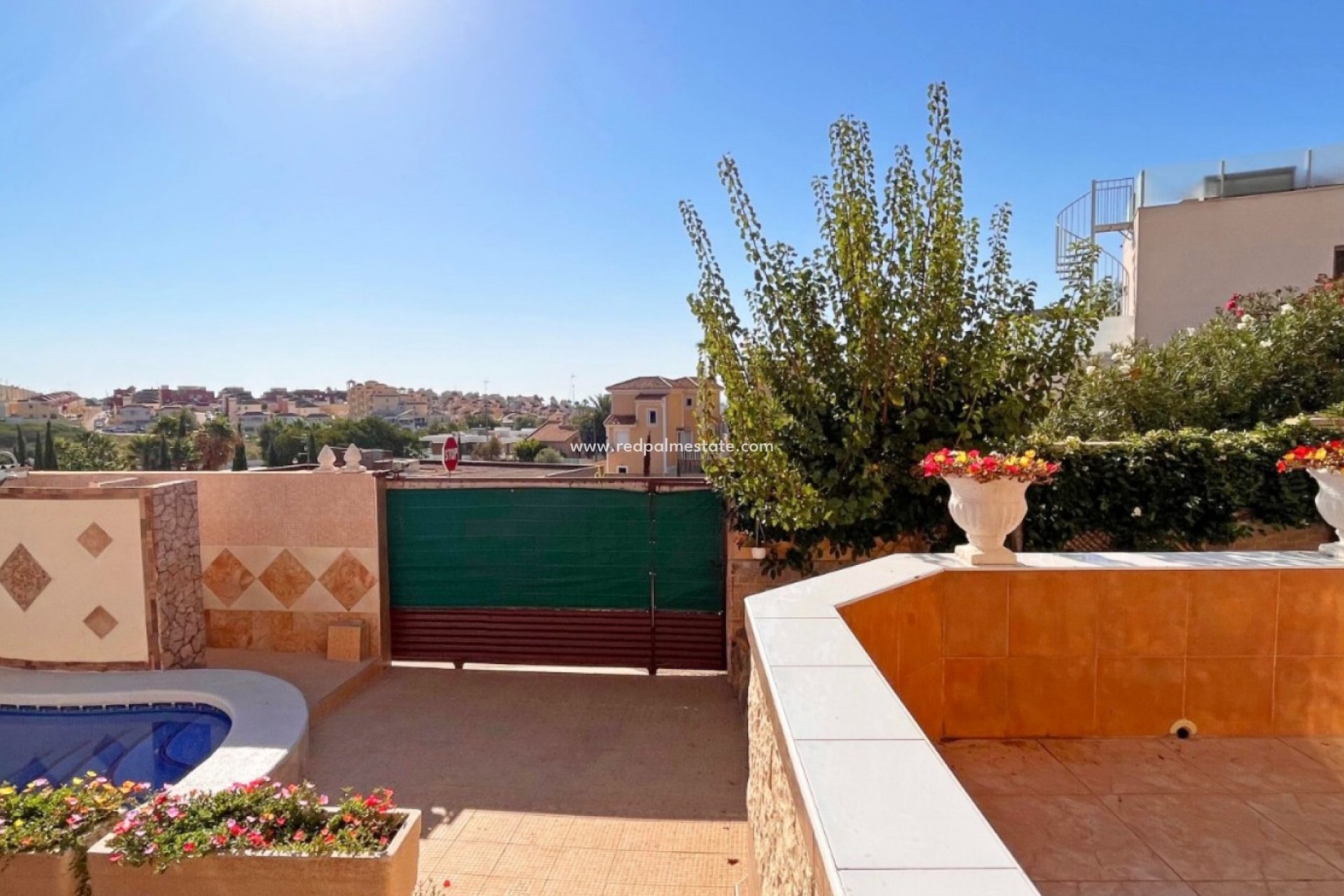 Resale - Detached Villa -
Orihuela Costa - Costa Blanca