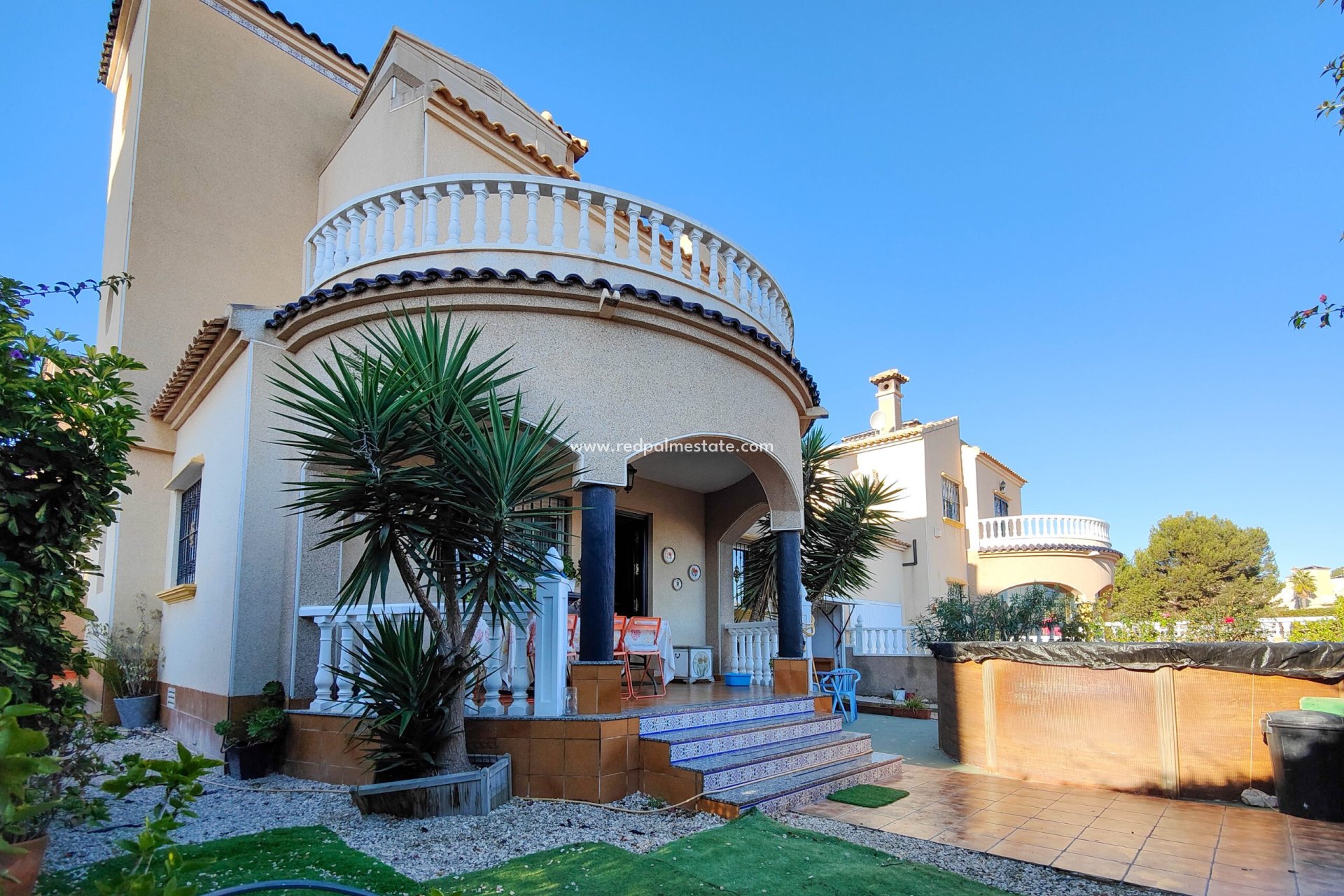 Resale - Detached Villa -
Orihuela Costa - Costa Blanca