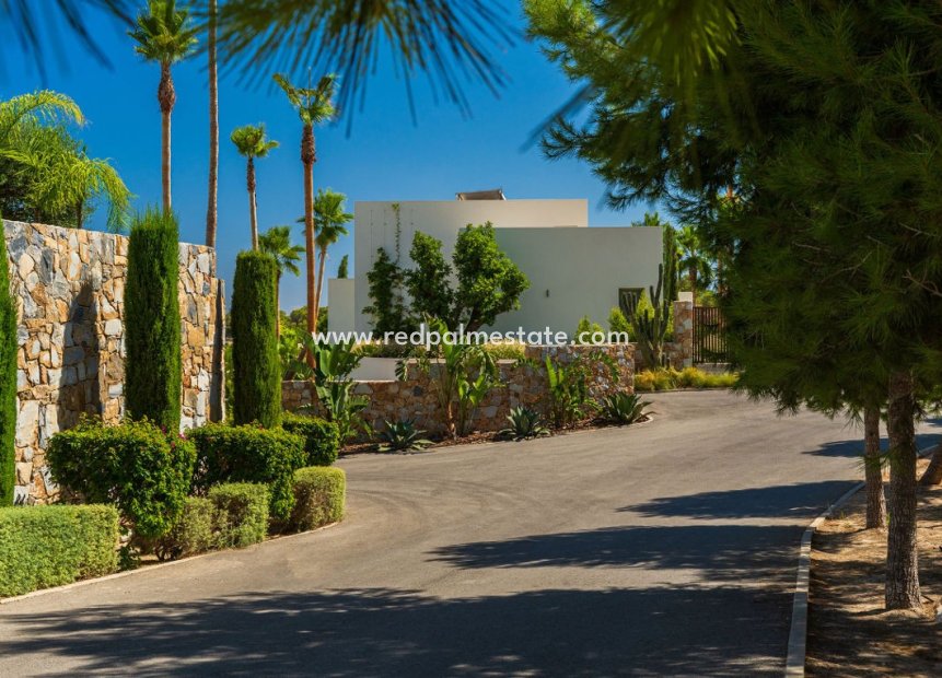 Resale - Detached Villa -
Orihuela Costa - Costa Blanca