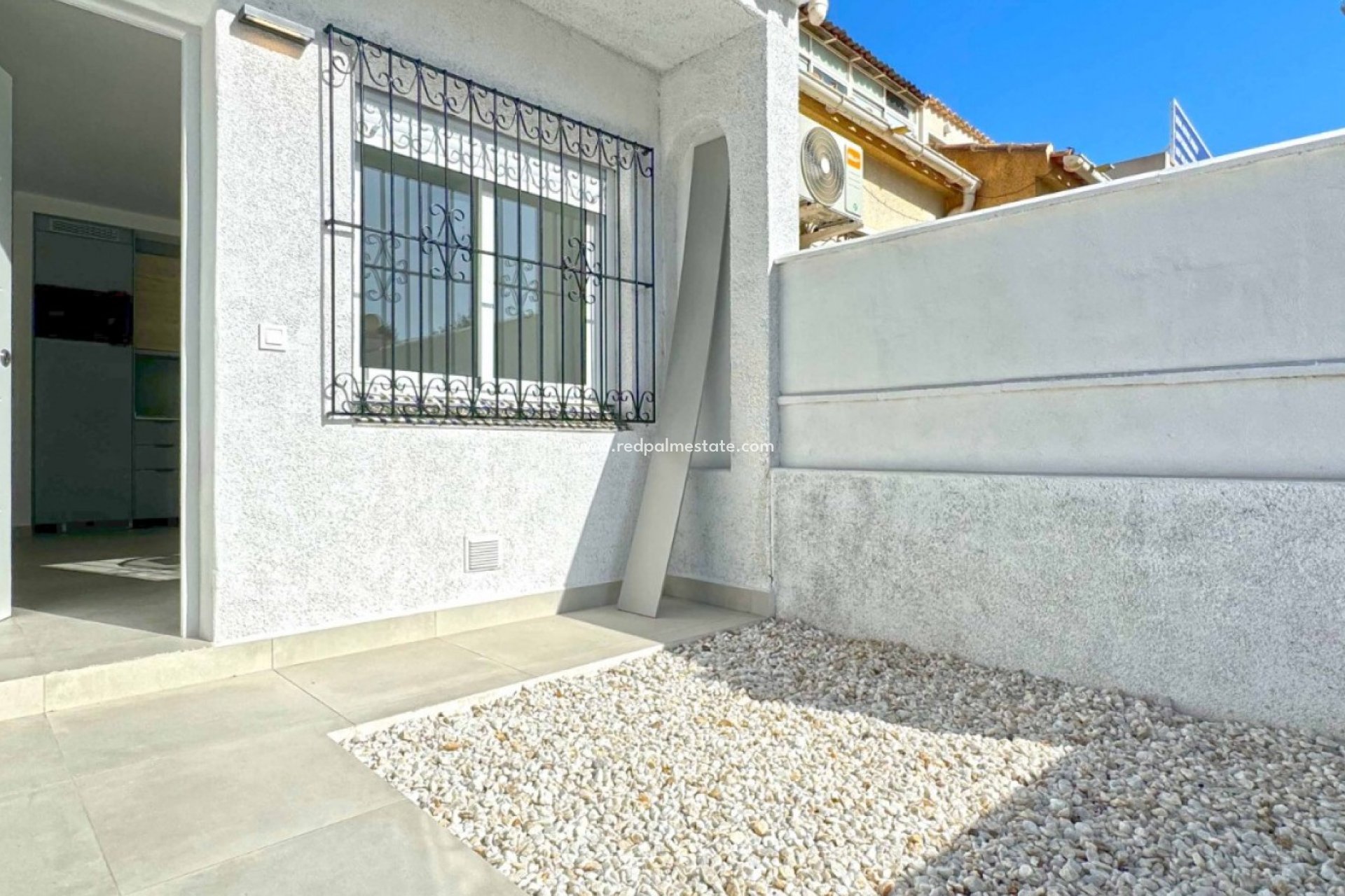 Resale - Detached Villa -
Orihuela Costa - Costa Blanca