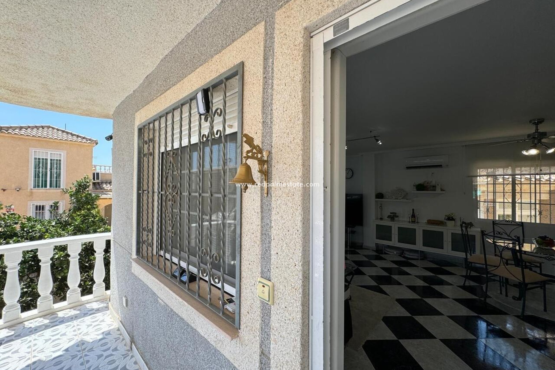 Resale - Detached Villa -
Orihuela Costa - Costa Blanca