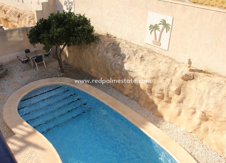 Resale - Detached Villa -
Orihuela Costa - Costa Blanca