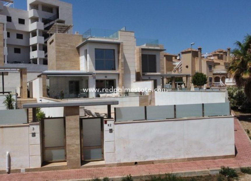 Resale - Detached Villa -
Orihuela Costa - Costa Blanca