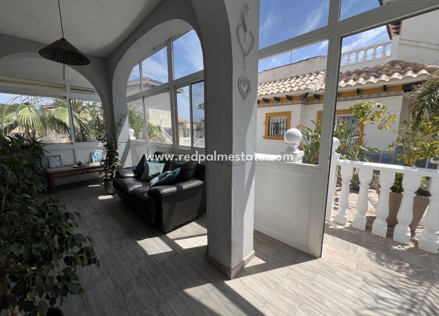 Resale - Detached Villa -
Orihuela Costa - Costa Blanca