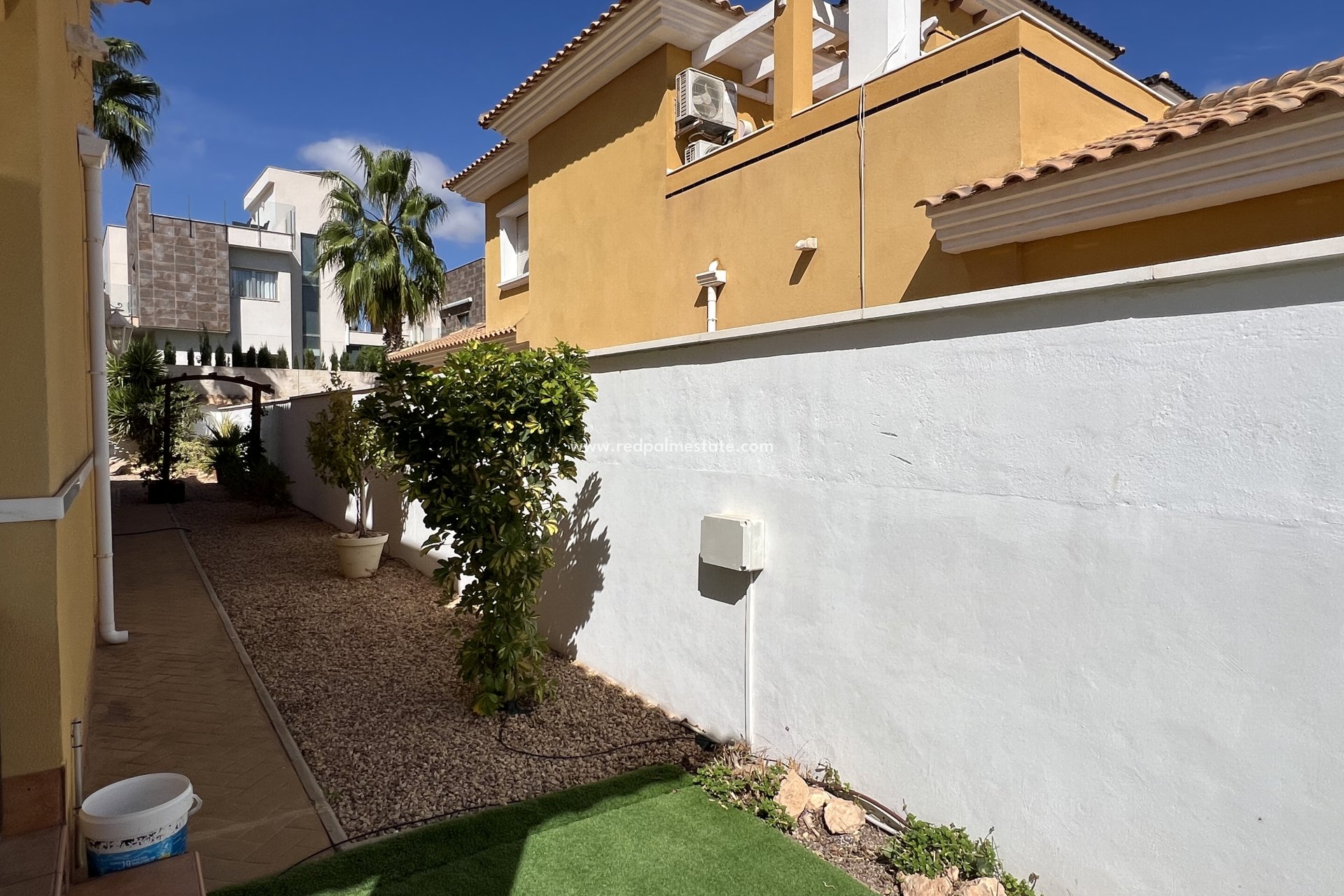 Resale - Detached Villa -
Orihuela Costa - Costa Blanca