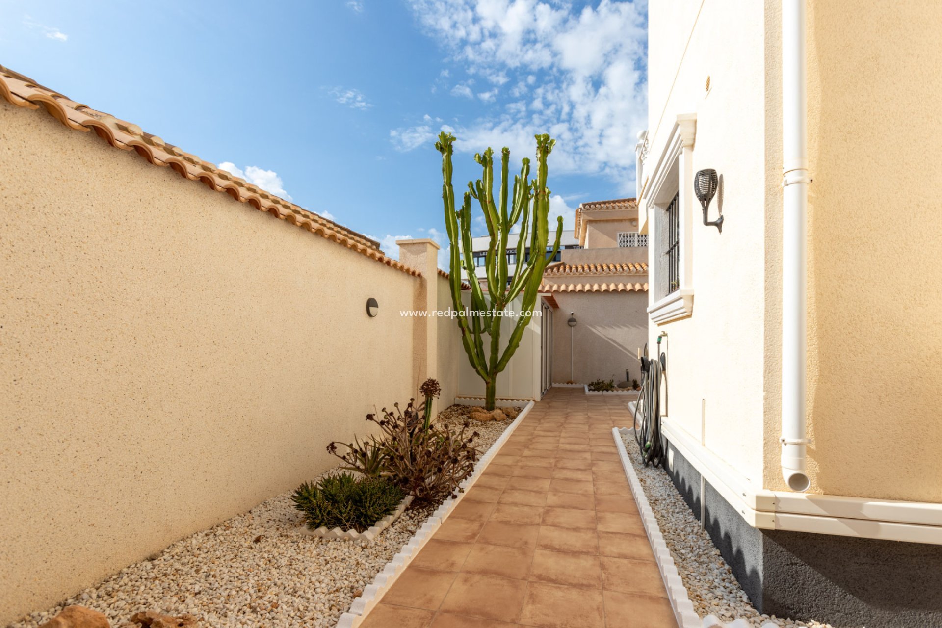 Resale - Detached Villa -
Orihuela Costa - Costa Blanca