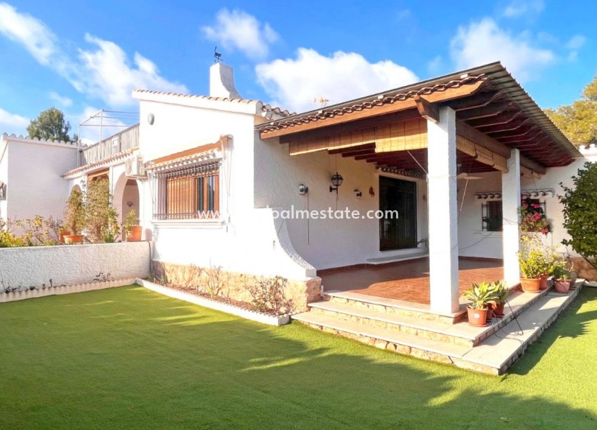 Resale - Detached Villa -
Orihuela Costa - Dehesa de campoamor