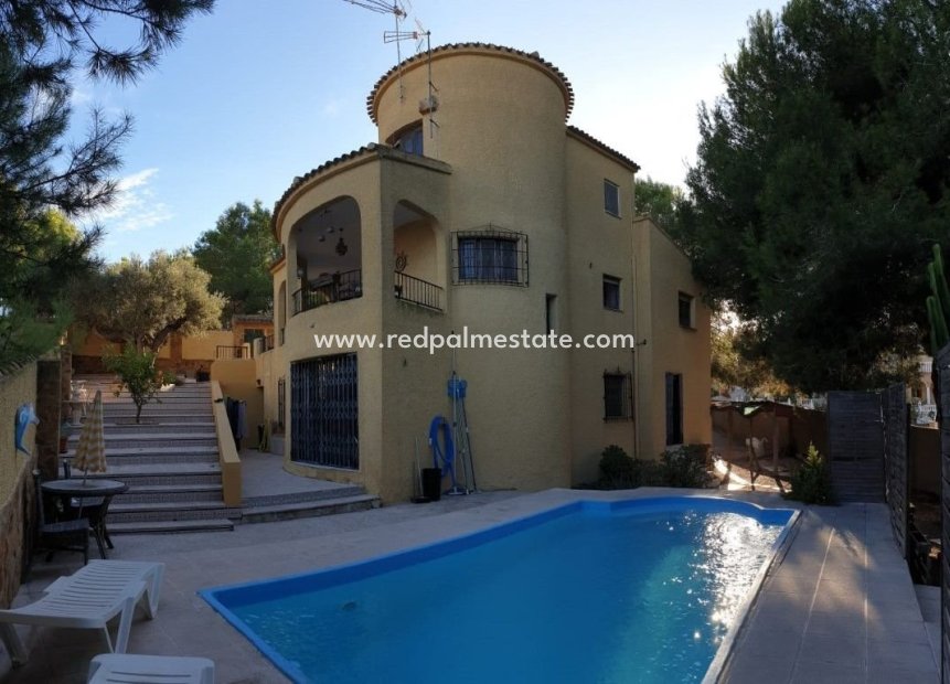 Resale - Detached Villa -
Orihuela Costa - Inland