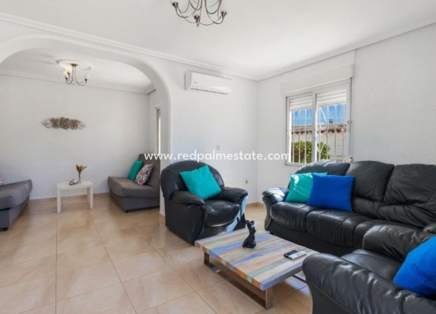 Resale - Detached Villa -
Orihuela Costa - Inland