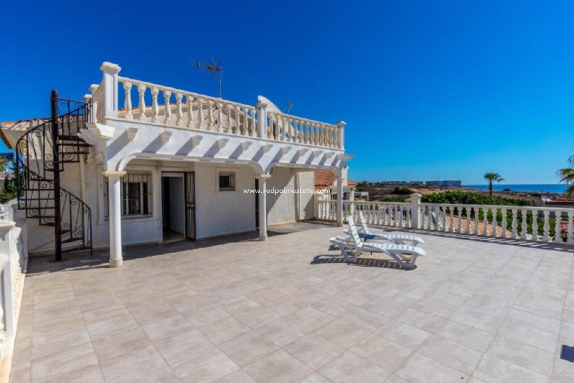 Resale - Detached Villa -
Orihuela Costa - Inland