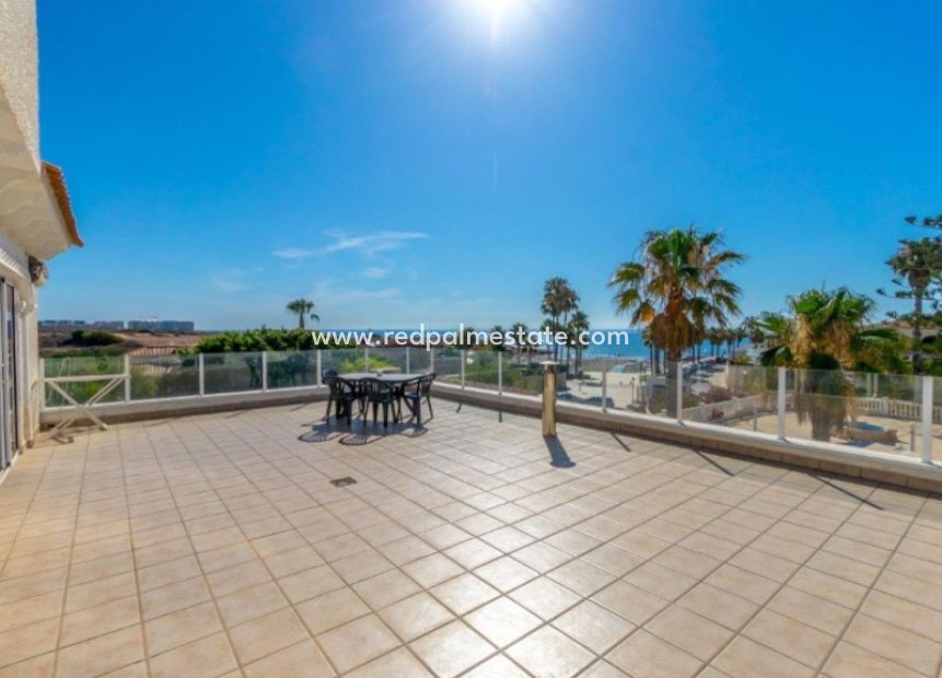 Resale - Detached Villa -
Orihuela Costa - Inland