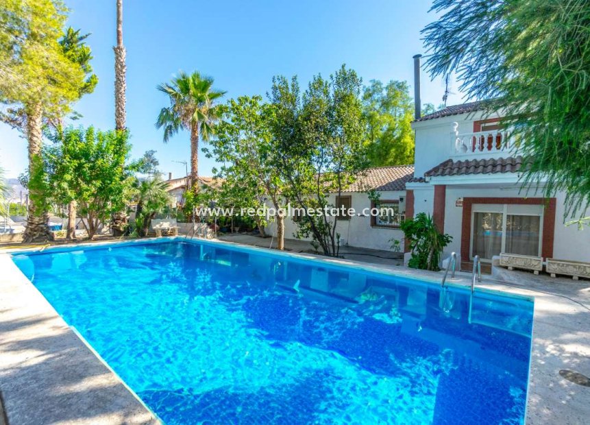 Resale - Detached Villa -
Orihuela Costa - Inland