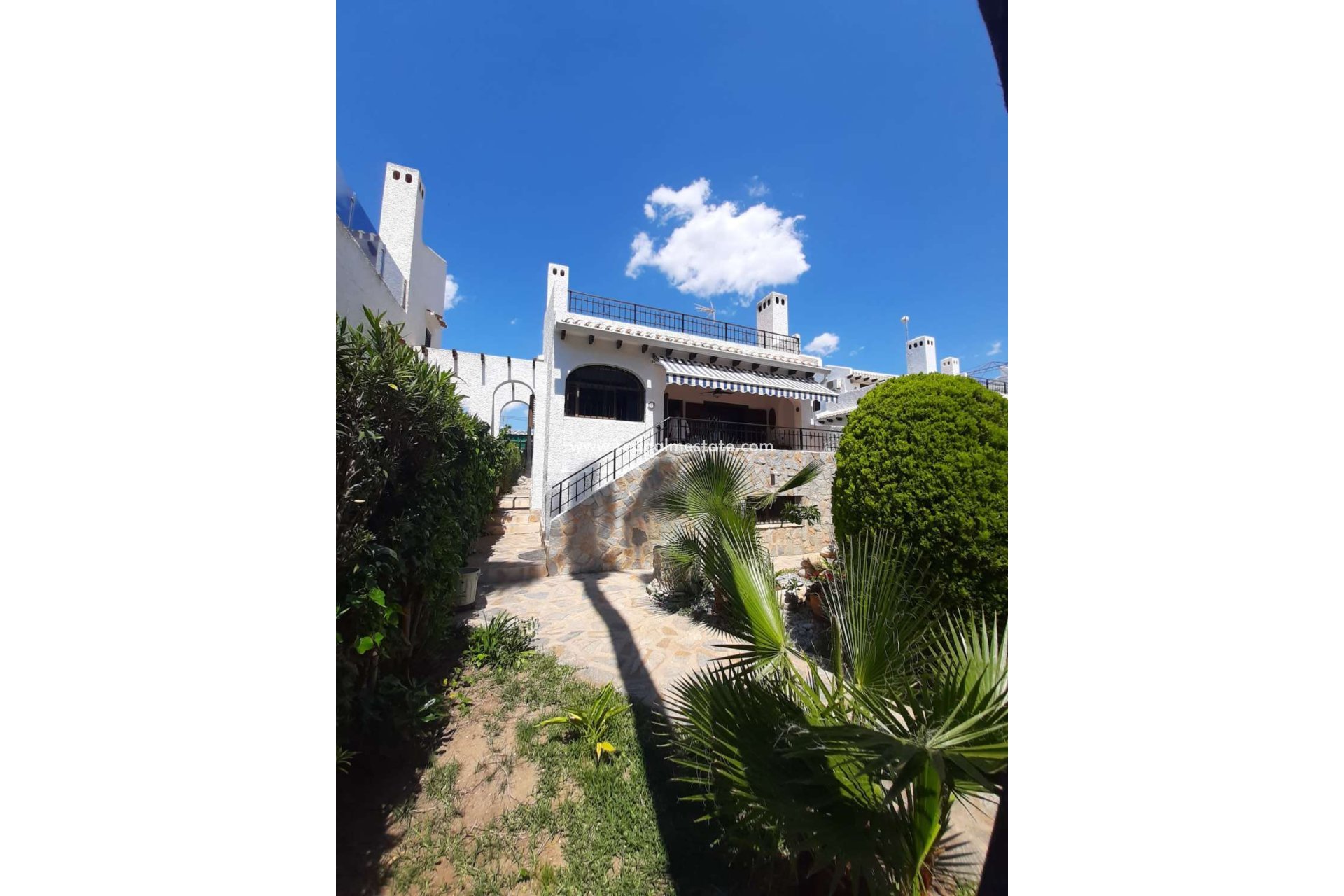 Resale - Detached Villa -
Orihuela Costa - Inland