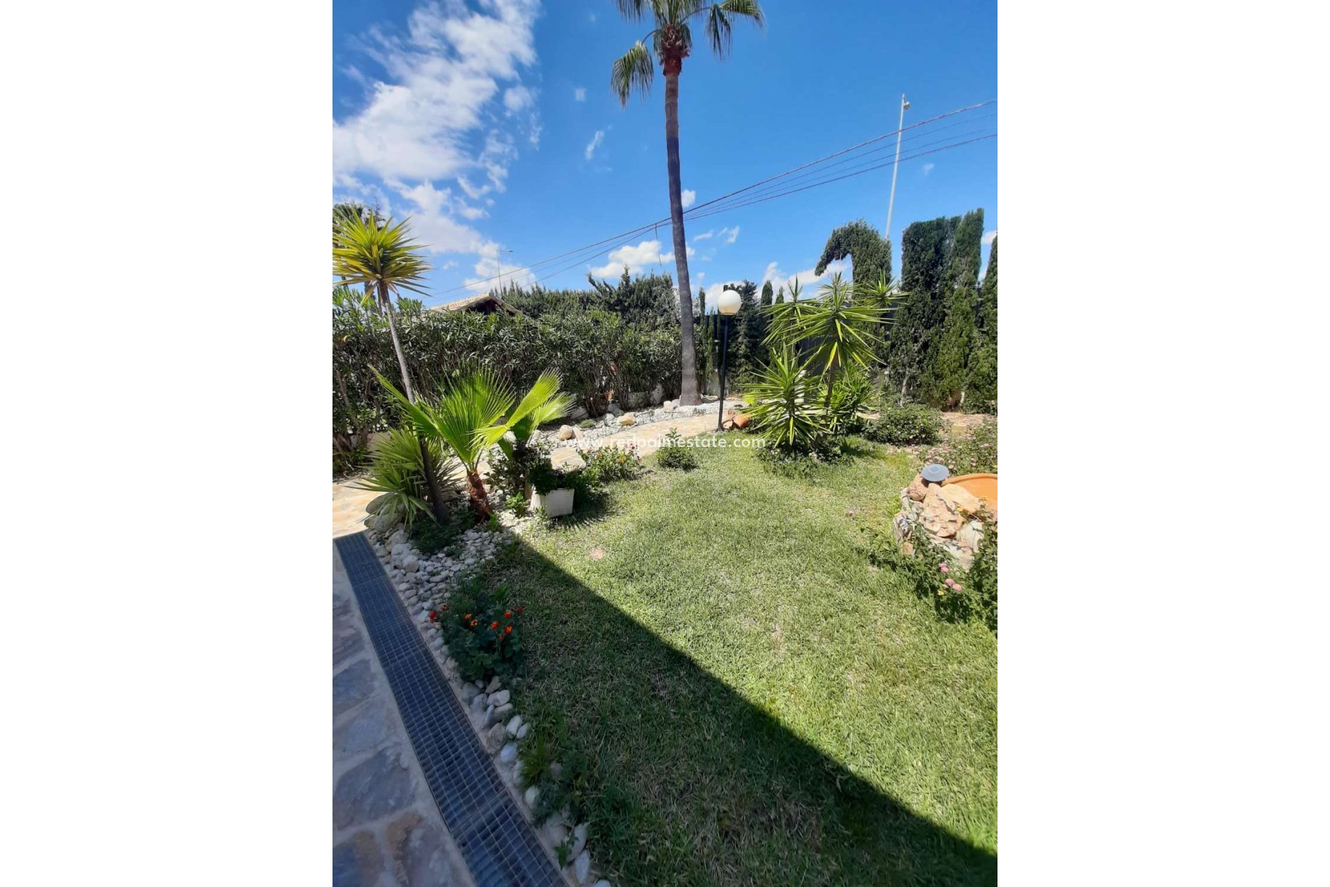 Resale - Detached Villa -
Orihuela Costa - Inland