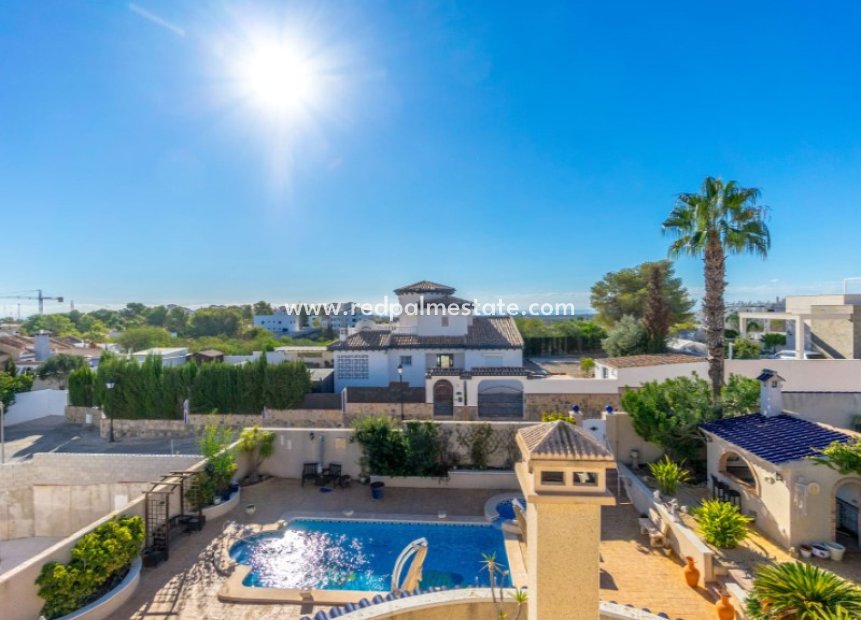 Resale - Detached Villa -
Orihuela Costa - Inland