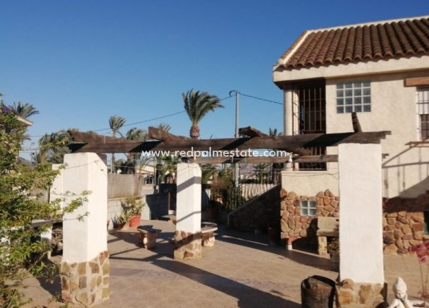 Resale - Detached Villa -
Orihuela Costa - Inland