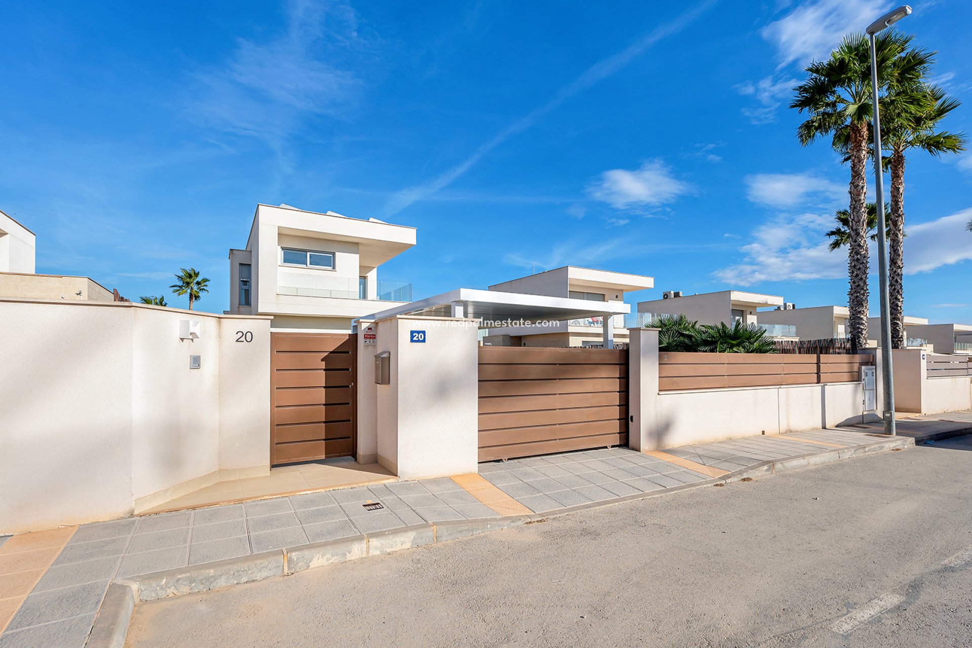 Resale - Detached Villa -
Orihuela Costa - Inland