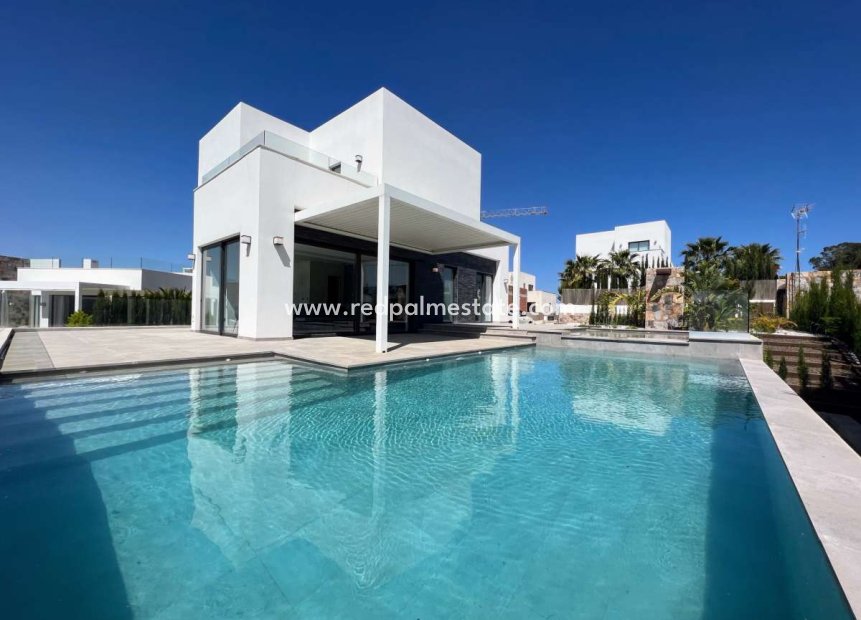 Resale - Detached Villa -
Orihuela Costa - Inland