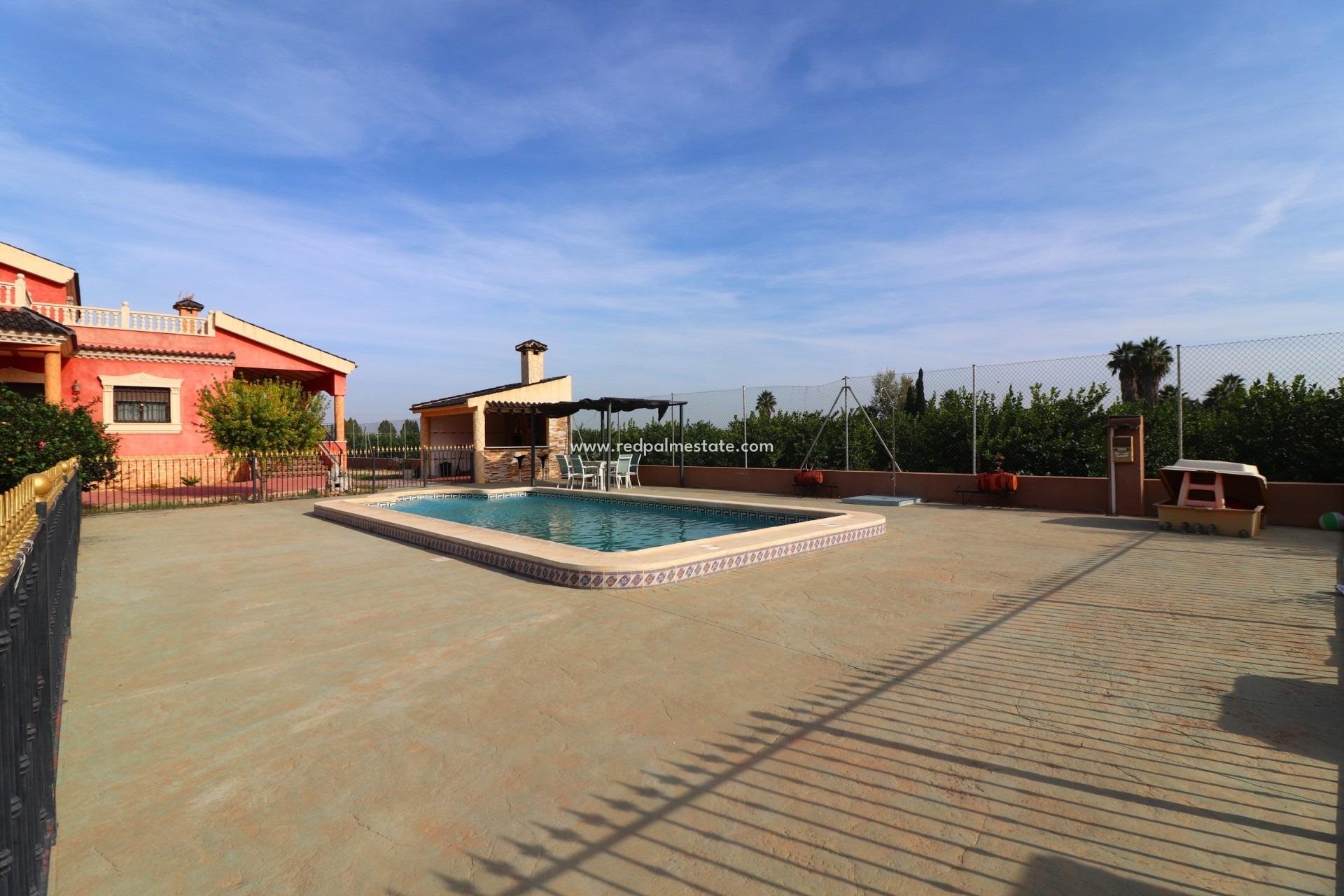 Resale - Detached Villa -
Orihuela Costa - La Campaneta