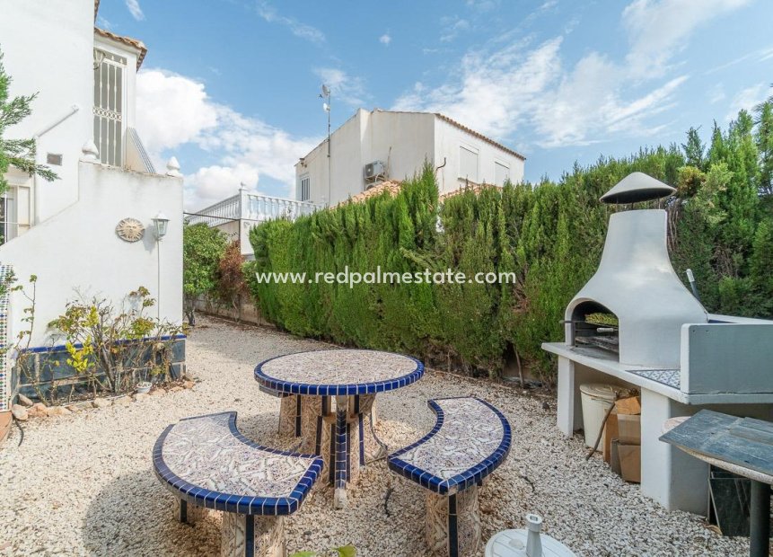 Resale - Detached Villa -
Orihuela Costa - La Florida