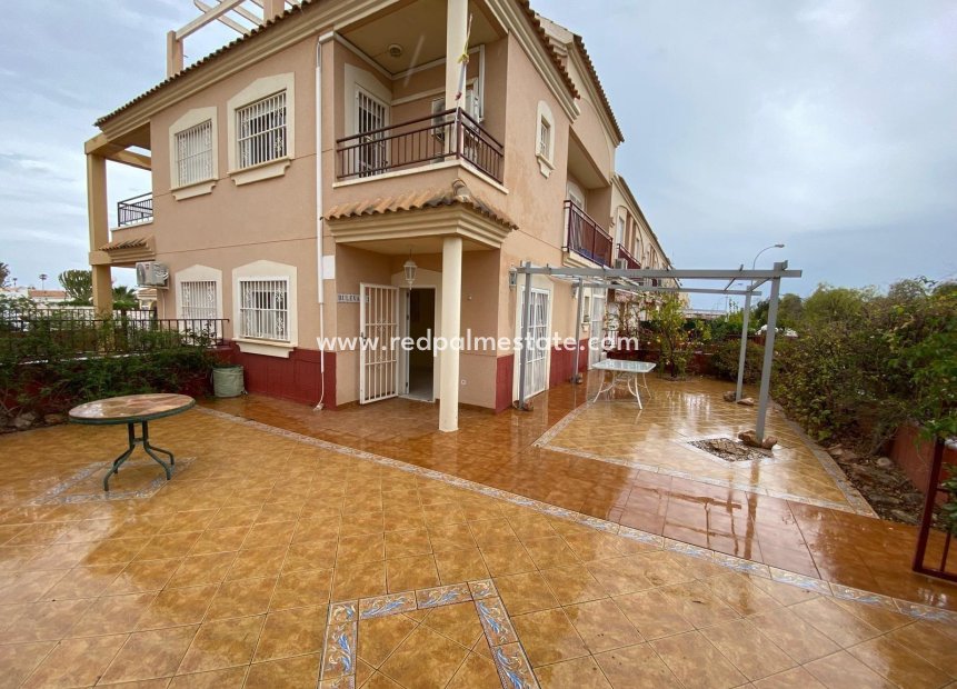 Resale - Detached Villa -
Orihuela Costa - La Florida