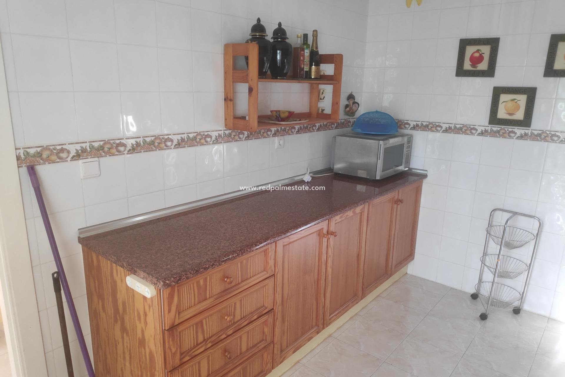 Resale - Detached Villa -
Orihuela Costa - La Florida