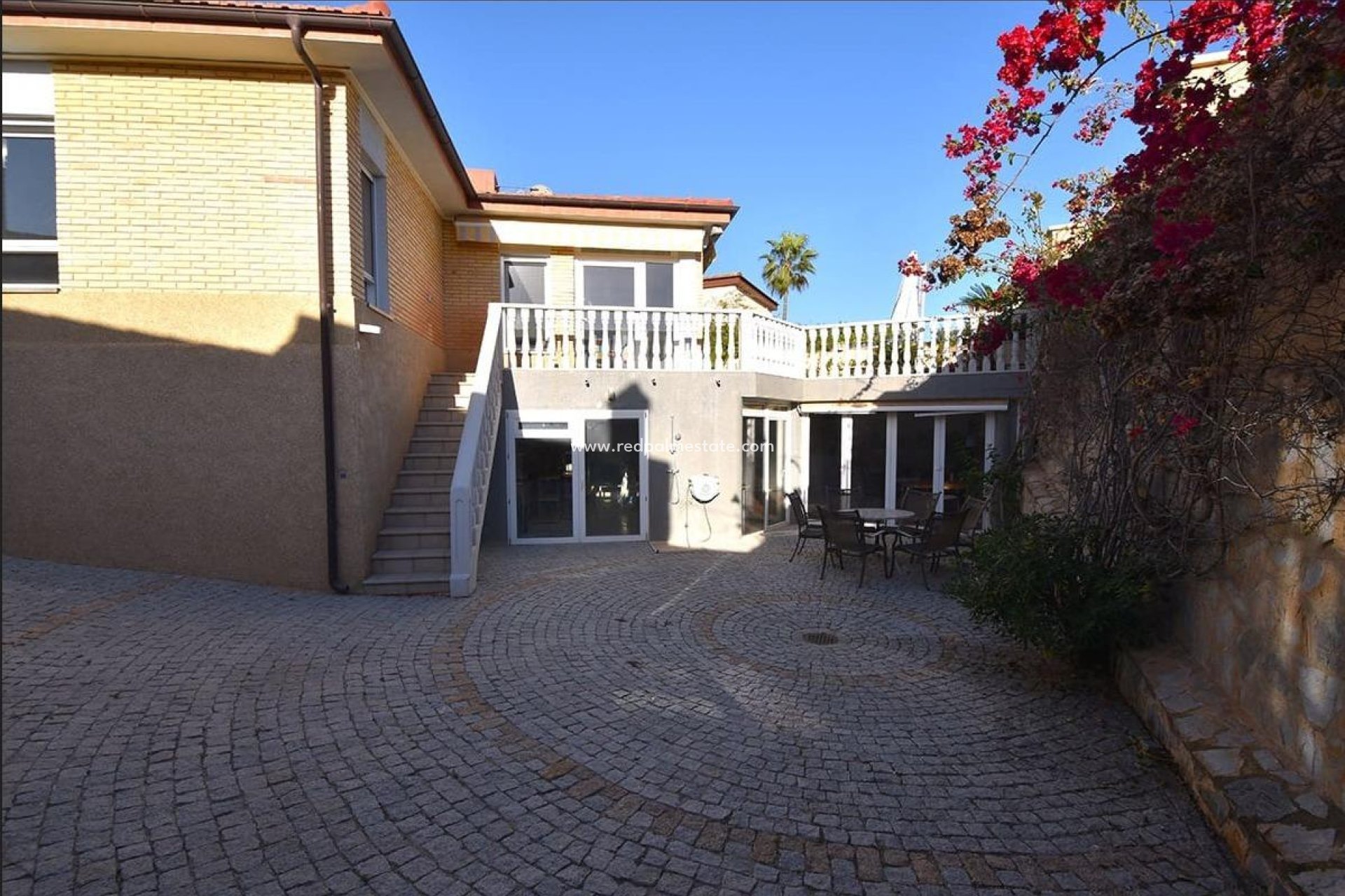 Resale - Detached Villa -
Orihuela Costa - La Zenia