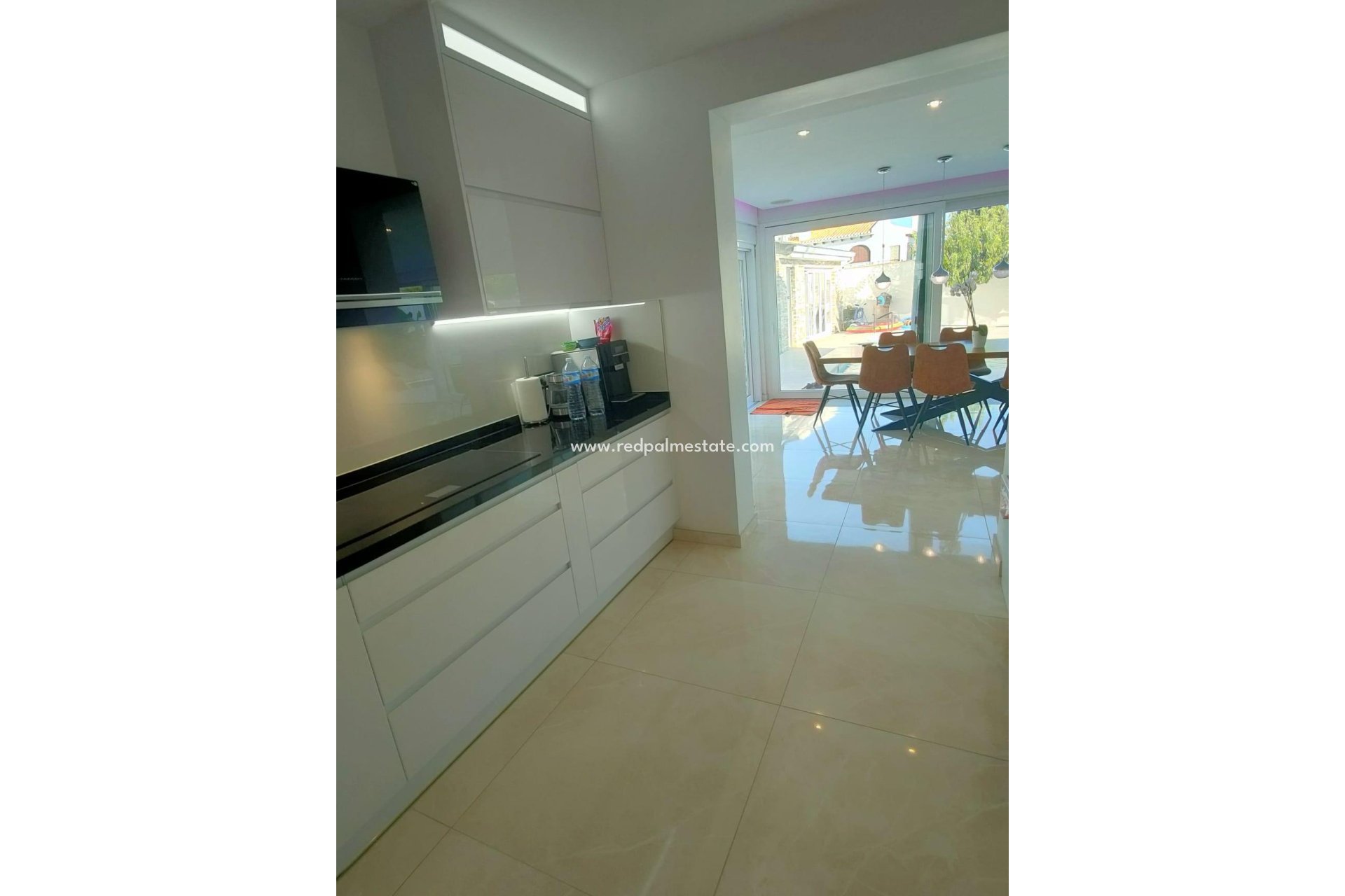 Resale - Detached Villa -
Orihuela Costa - La Zenia