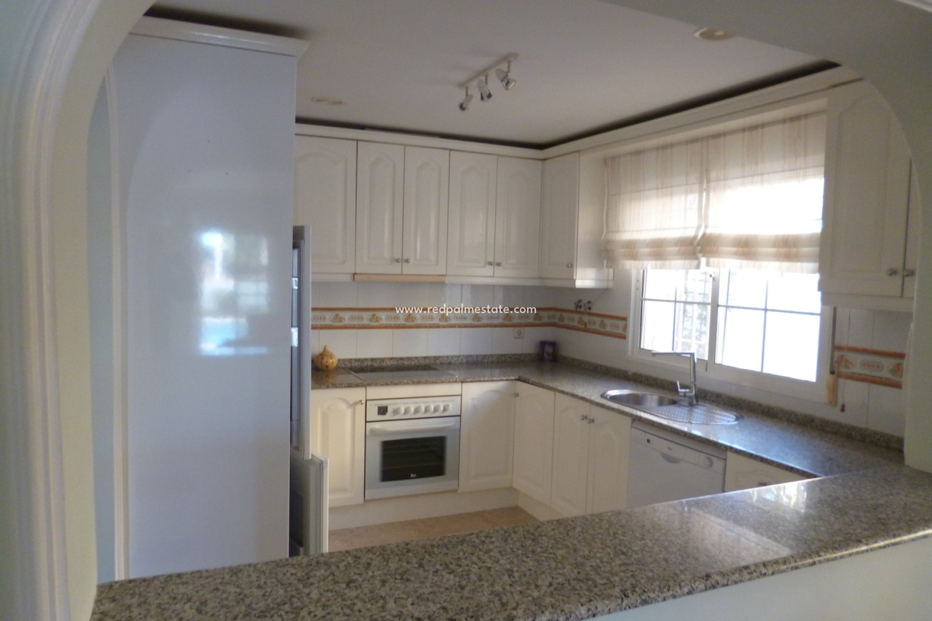 Resale - Detached Villa -
Orihuela Costa - La Zenia