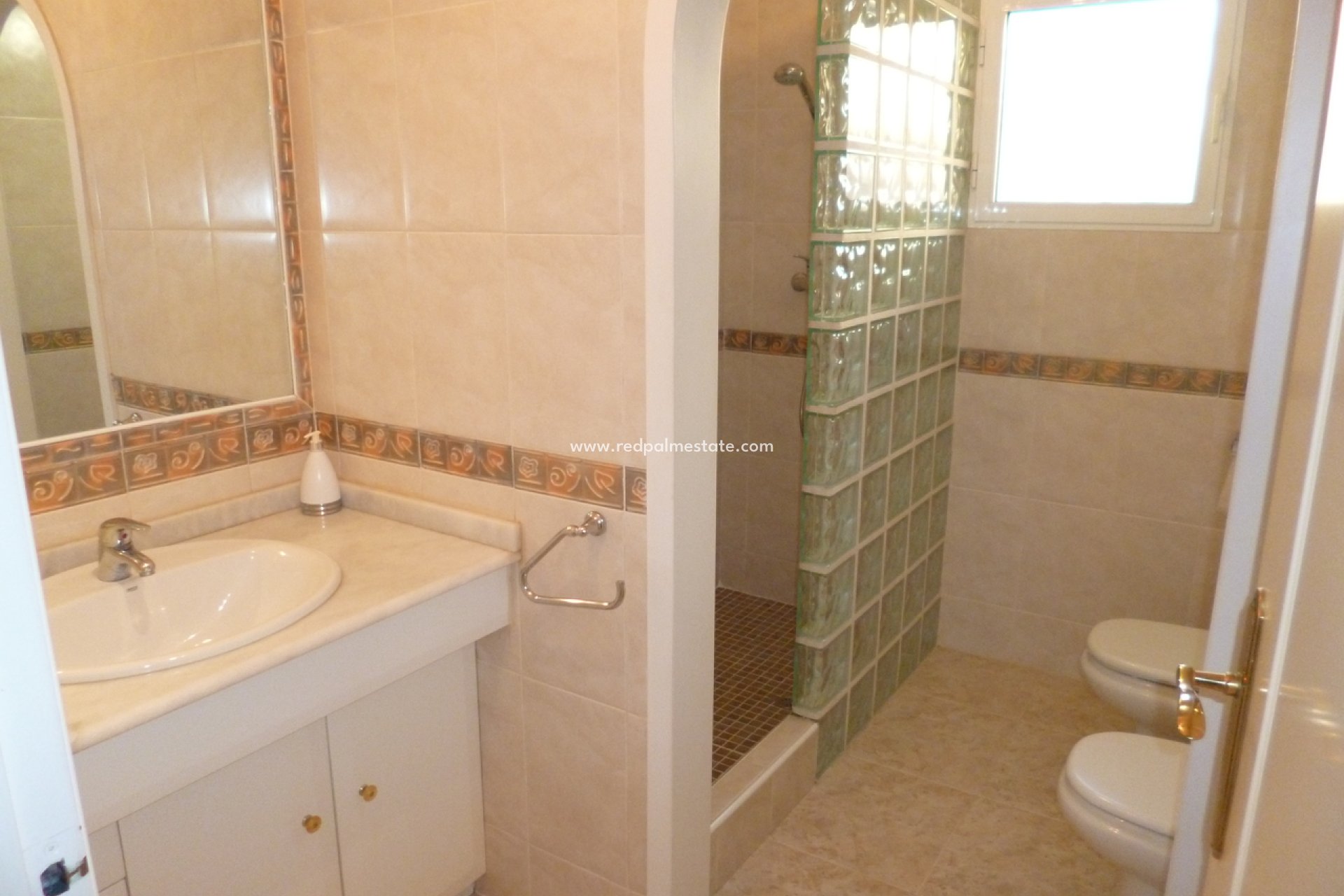 Resale - Detached Villa -
Orihuela Costa - La Zenia