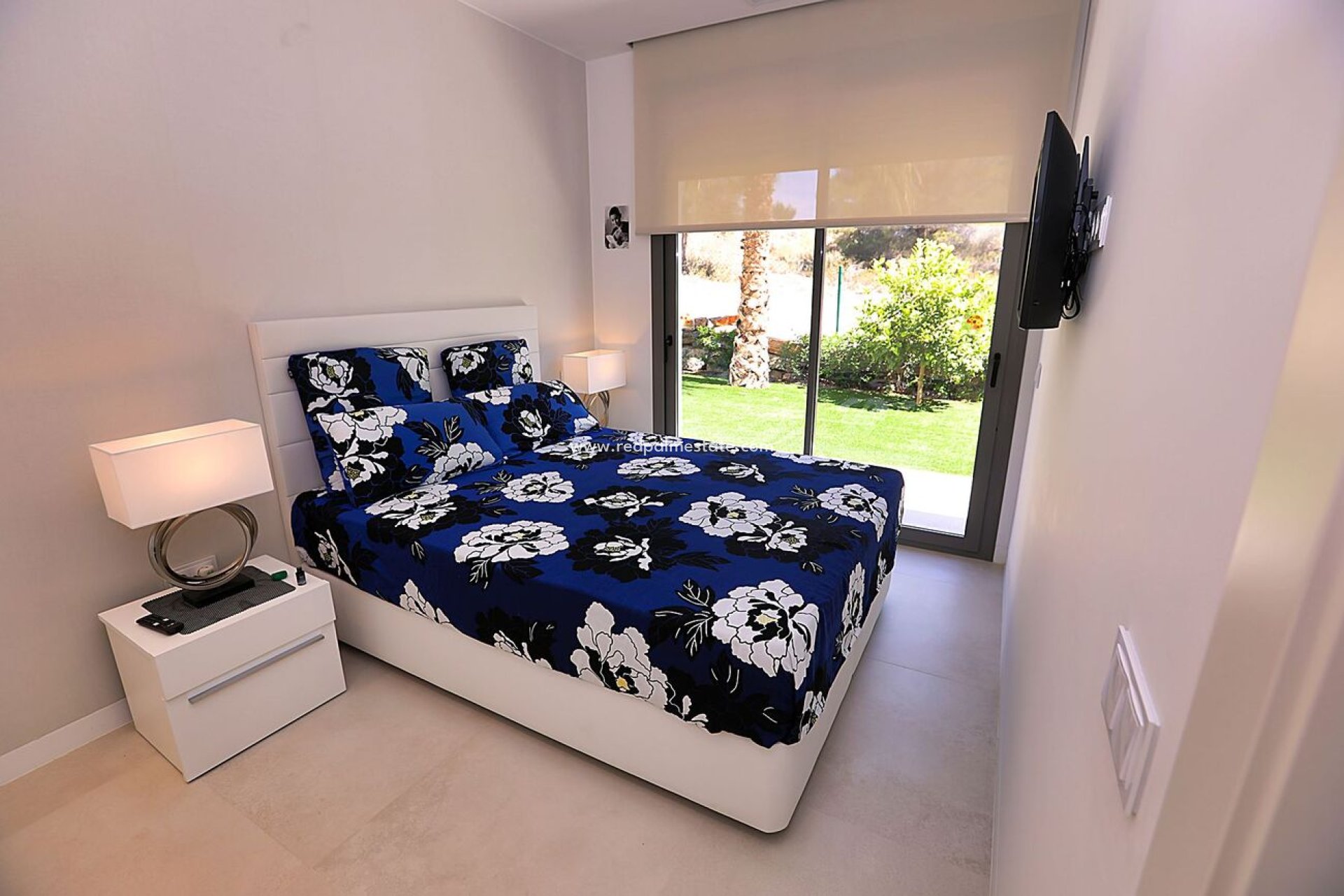 Resale - Detached Villa -
Orihuela Costa - Las Colinas Golf