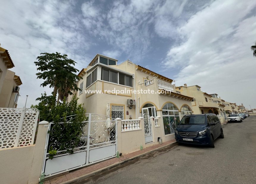 Resale - Detached Villa -
Orihuela Costa - Los Dolses