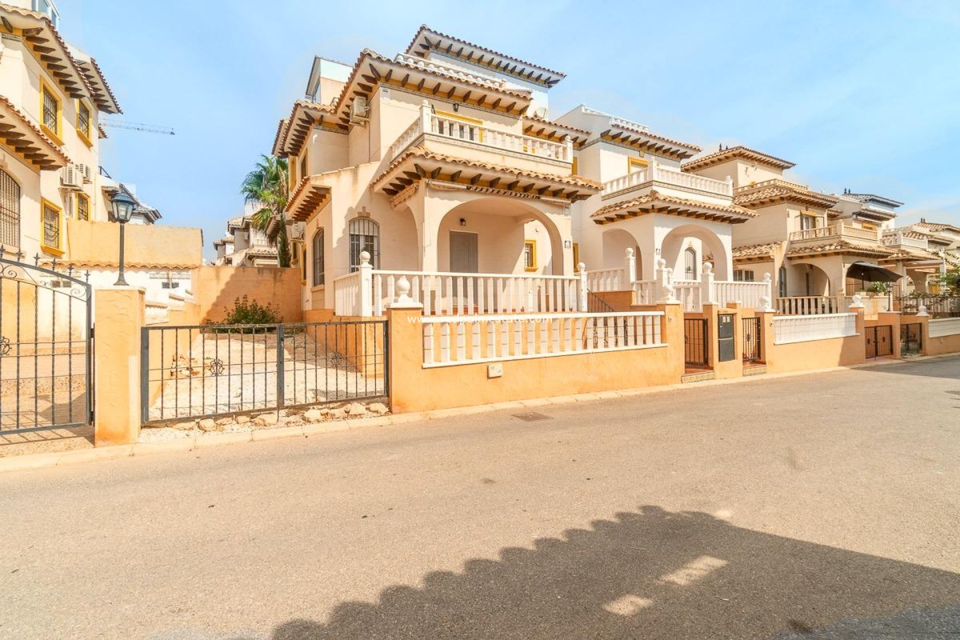 Resale - Detached Villa -
Orihuela Costa - Los Dolses