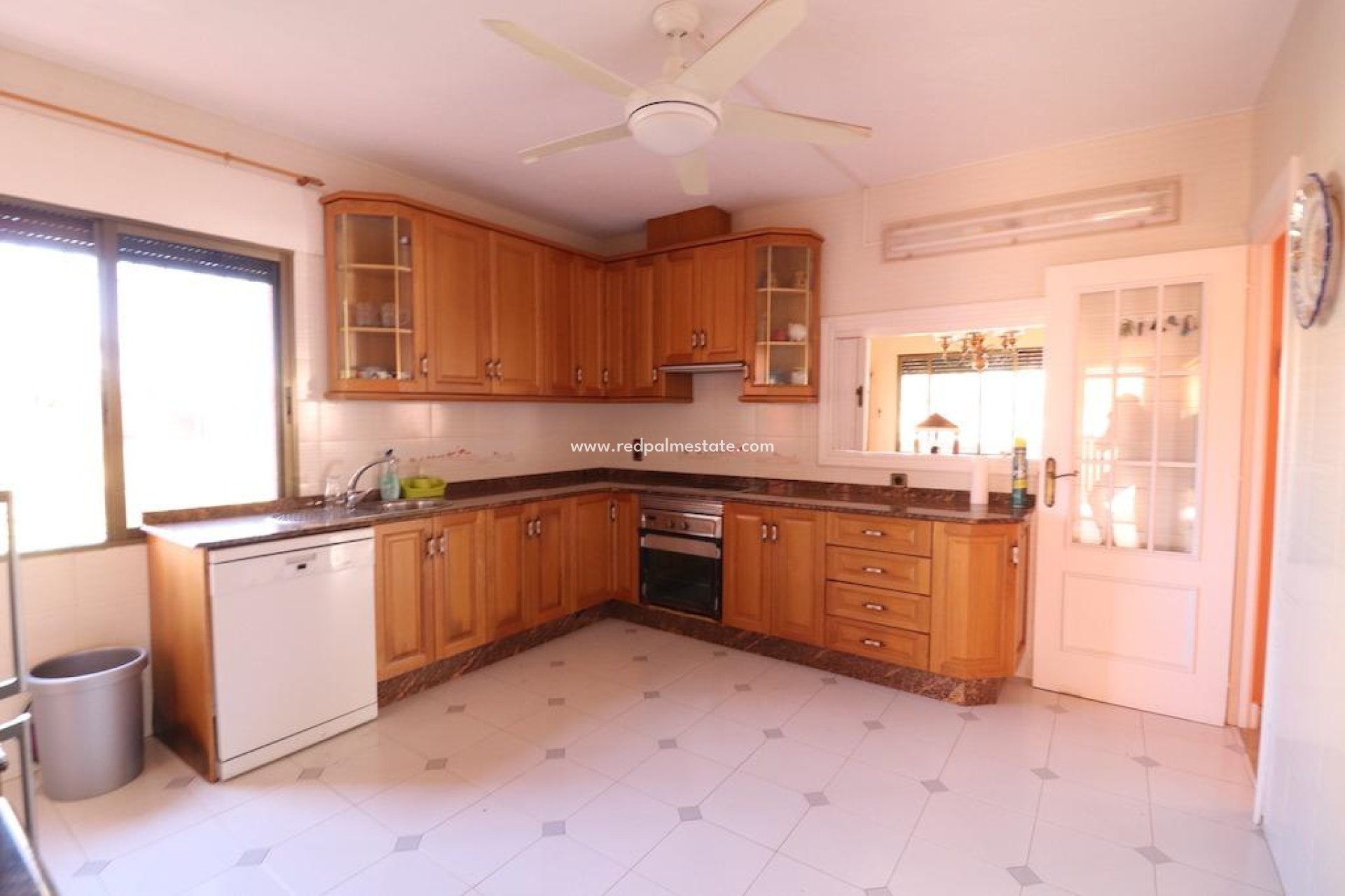 Resale - Detached Villa -
Orihuela Costa - MUY CERCA DE LA PLAYA