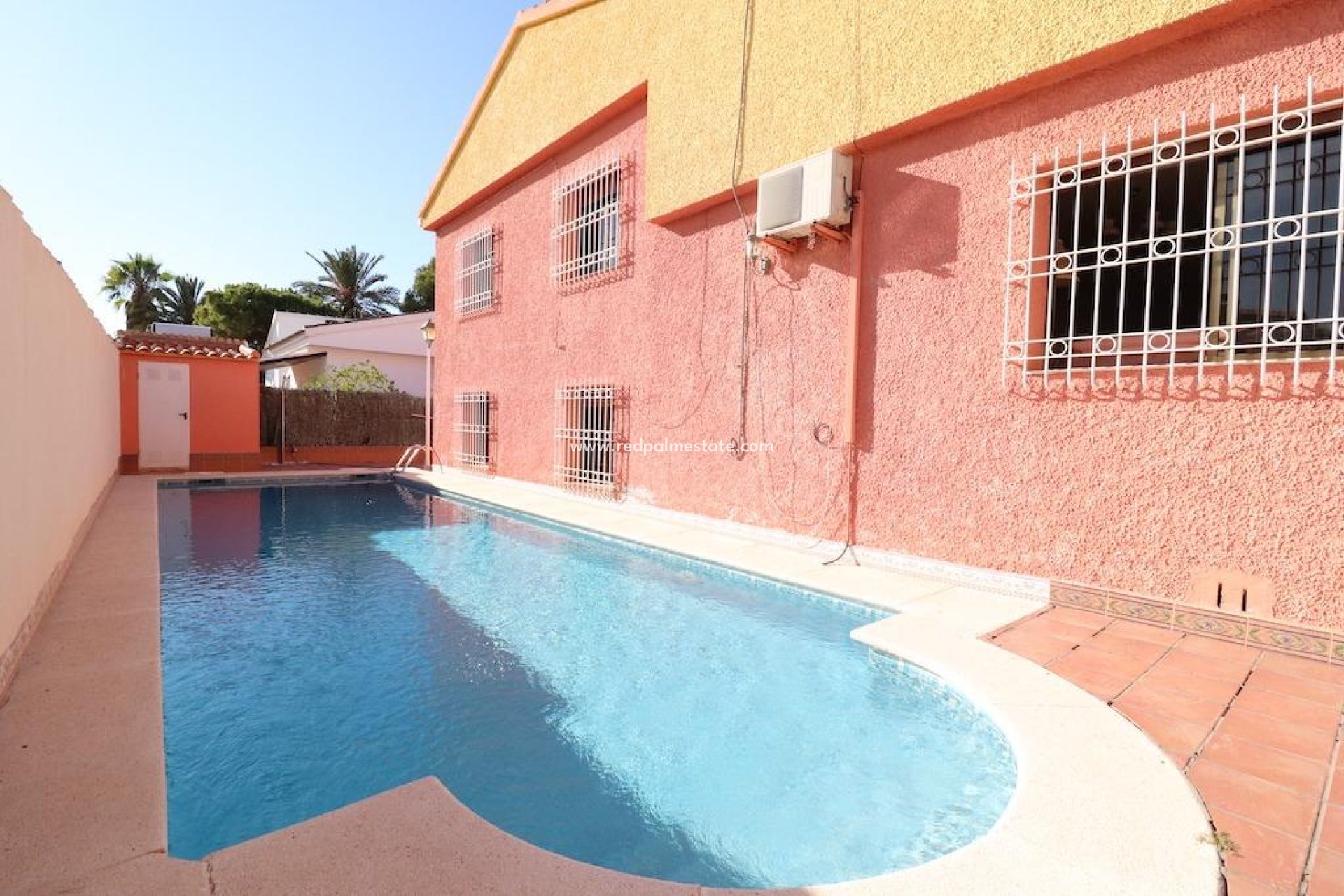 Resale - Detached Villa -
Orihuela Costa - MUY CERCA DE LA PLAYA