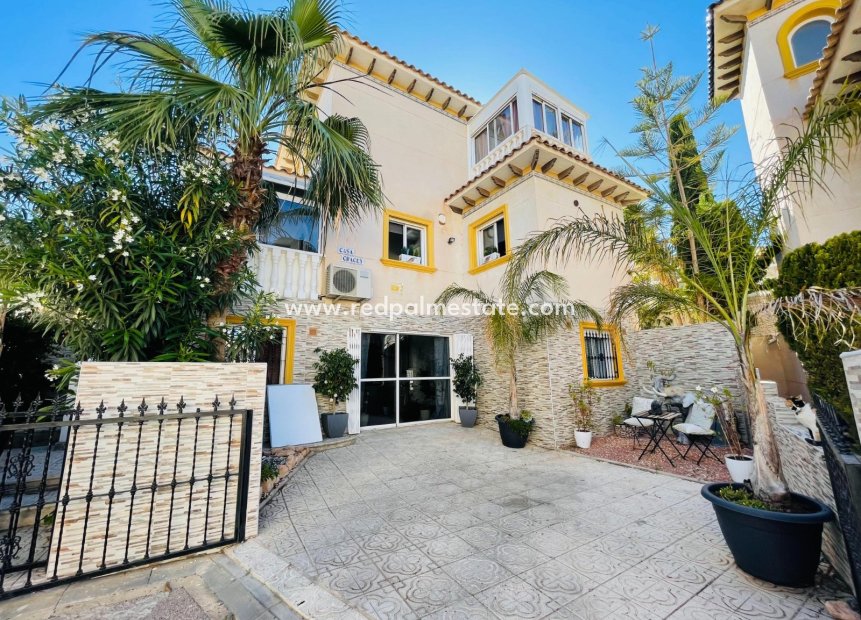 Resale - Detached Villa -
Orihuela Costa - Playa Flamenca