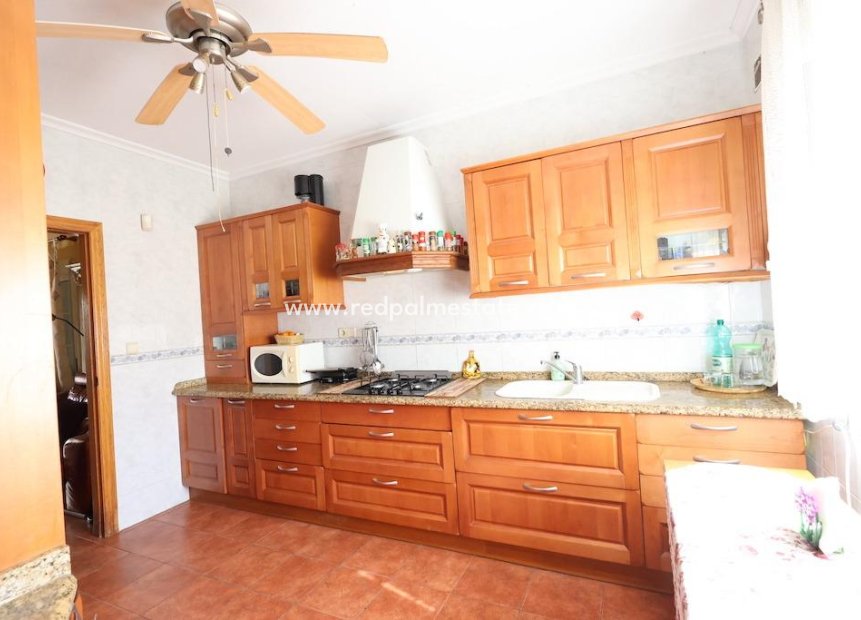 Resale - Detached Villa -
Orihuela Costa - Playa Flamenca