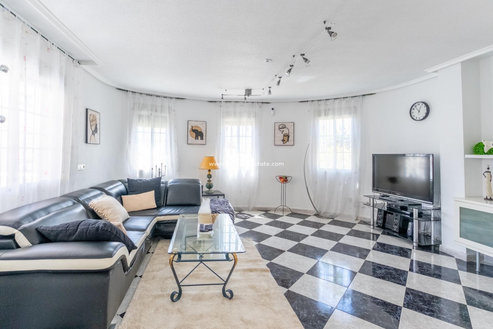 Resale - Detached Villa -
Orihuela Costa - Playa Flamenca