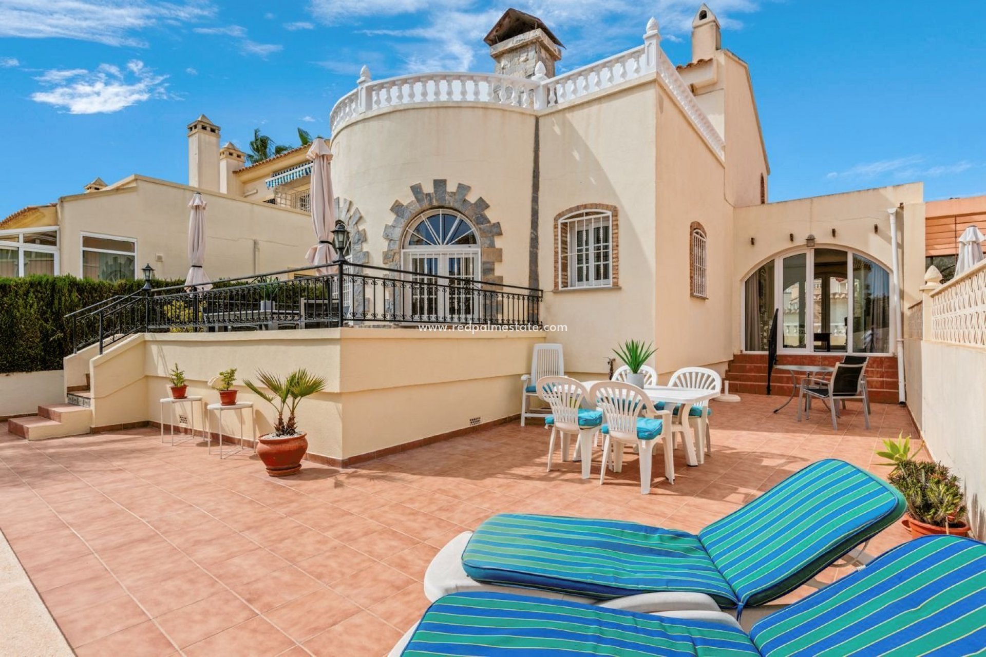 Resale - Detached Villa -
Orihuela Costa - Playa Flamenca