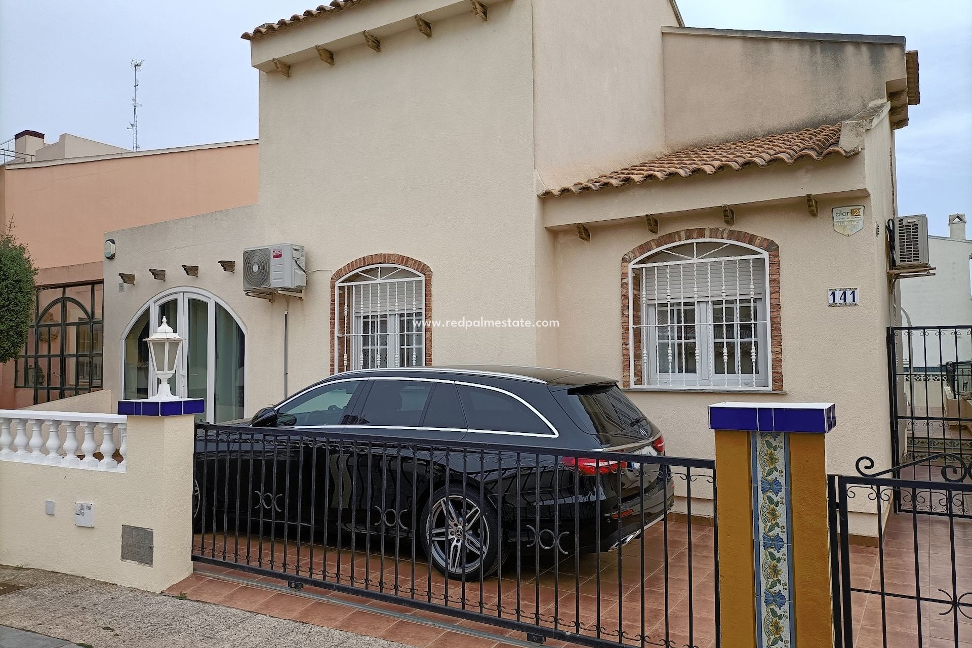 Resale - Detached Villa -
Orihuela Costa - Playa Flamenca