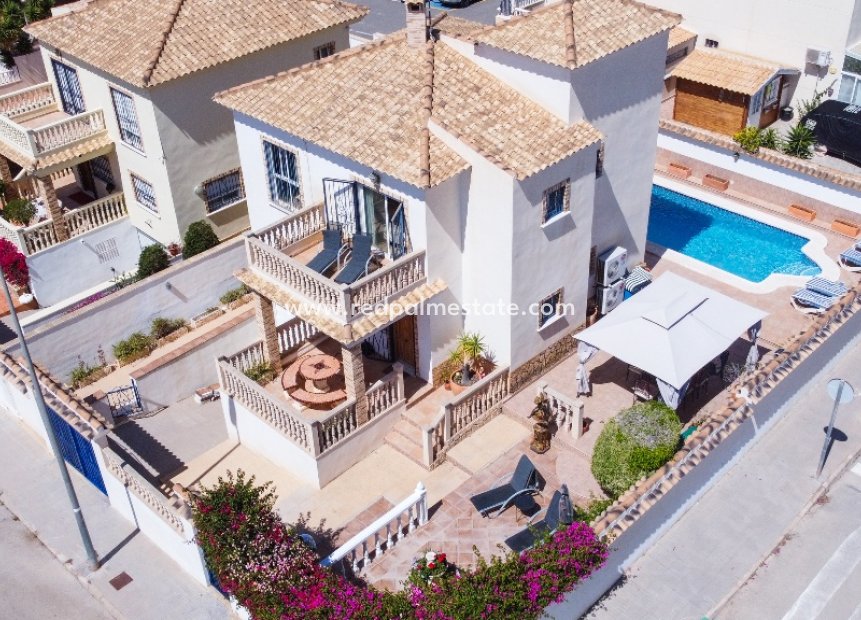 Resale - Detached Villa -
Orihuela Costa - Punta Prima