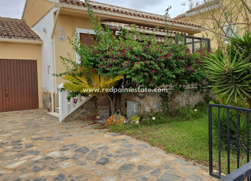 Resale - Detached Villa -
Orihuela Costa - Punta Prima